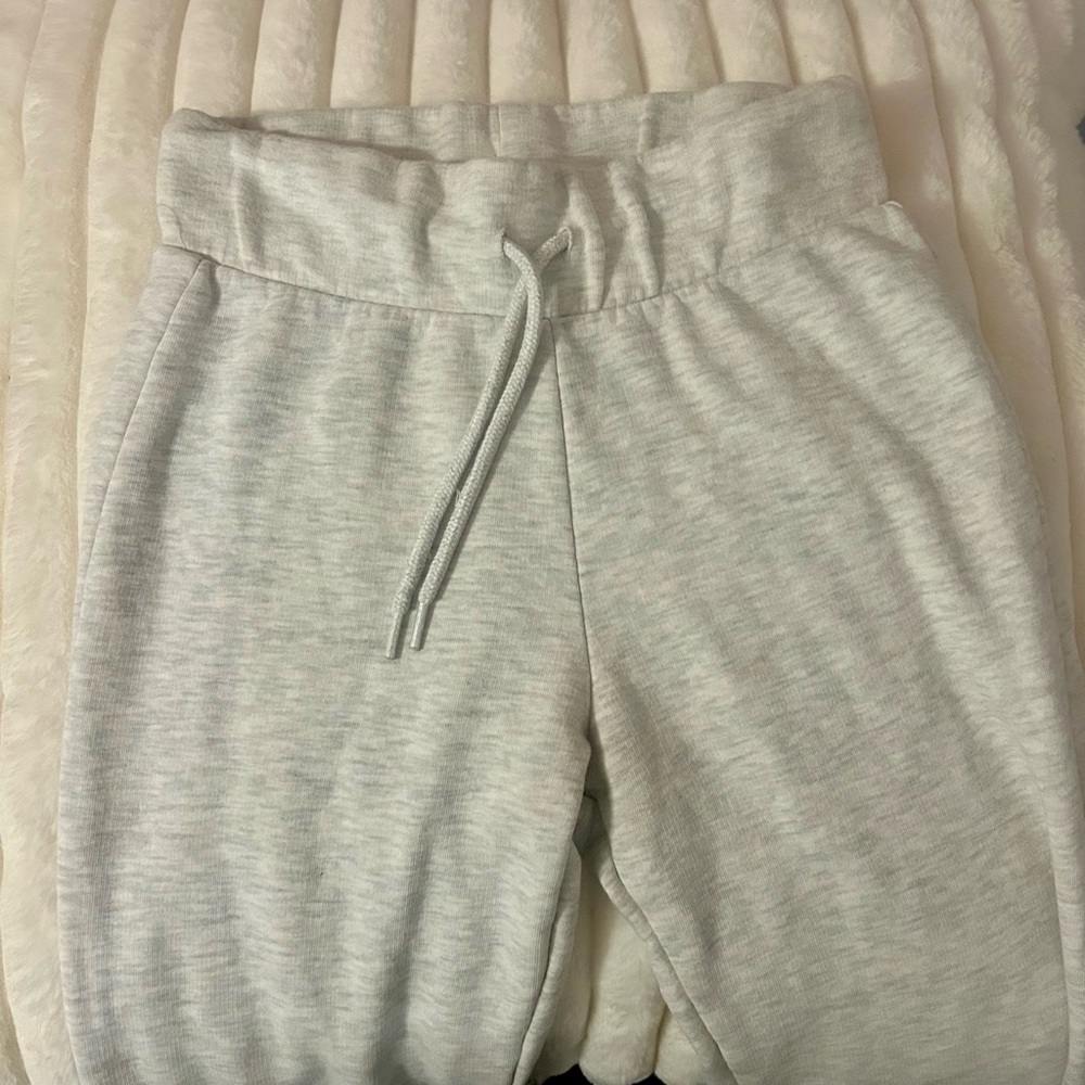 Divided Light Gray Wide Leg Sweatpants